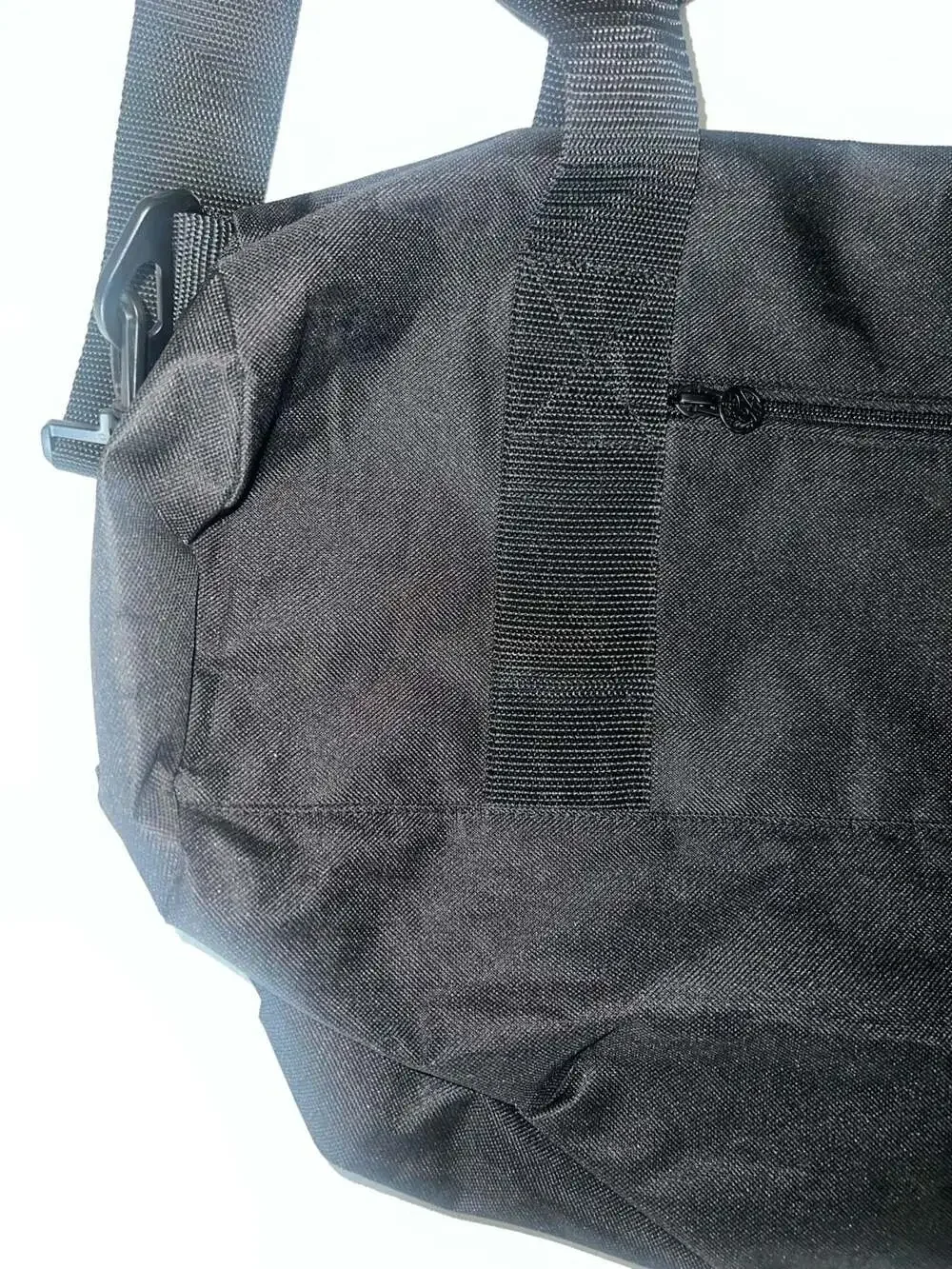 Gym King Core Barrel Gym Bag in Black